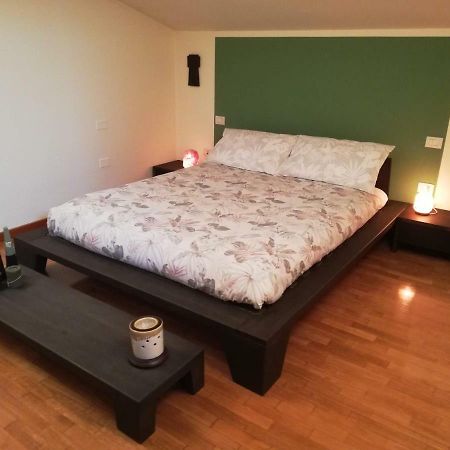 Cinzia E Roldano Apartment Тори ди Куартезоло Екстериор снимка
